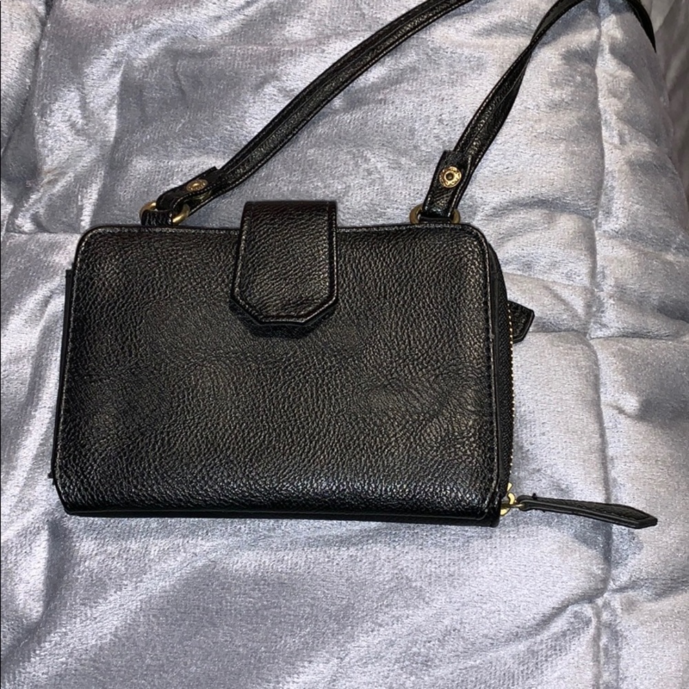 simple black crossbody purse